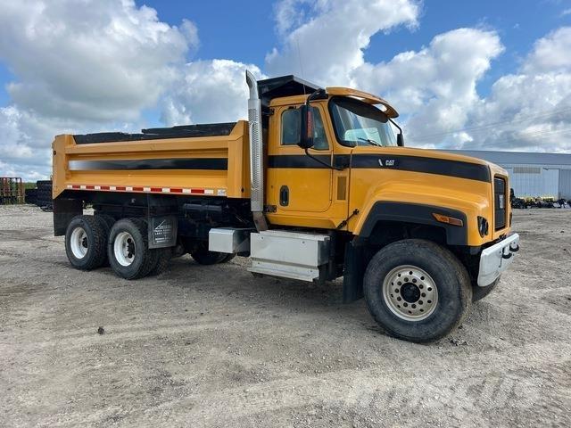 CAT CT681SG Самосвал