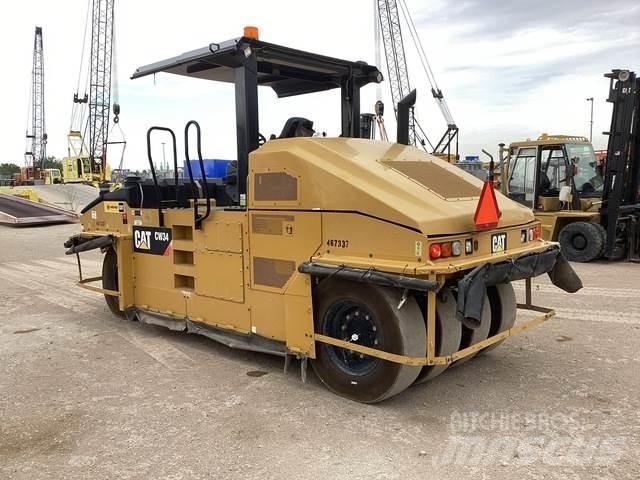 CAT CW34 Пневматични гумени  ролки
