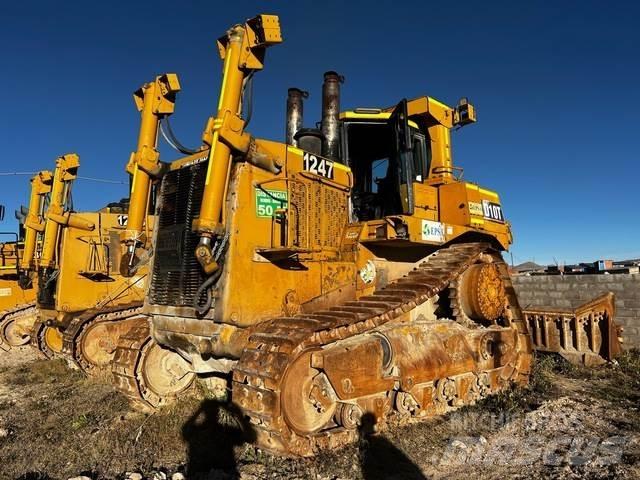 CAT D10T Верижни булдозери
