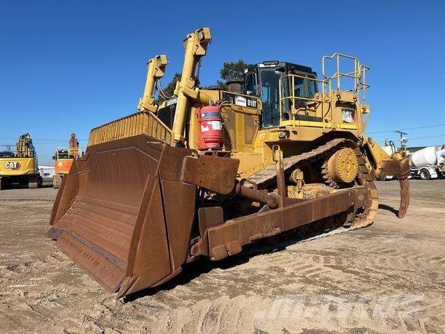 CAT D10T Верижни булдозери
