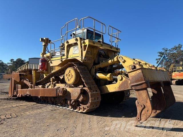 CAT D10T Верижни булдозери
