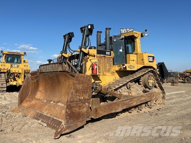 CAT D10T Верижни булдозери
