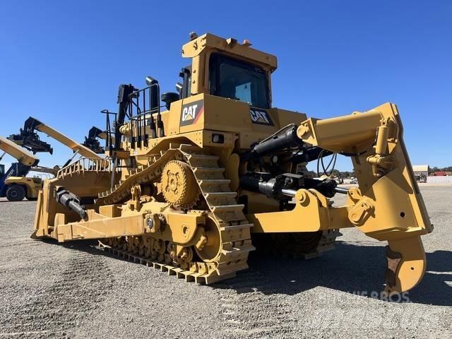 CAT D10T2 Верижни булдозери
