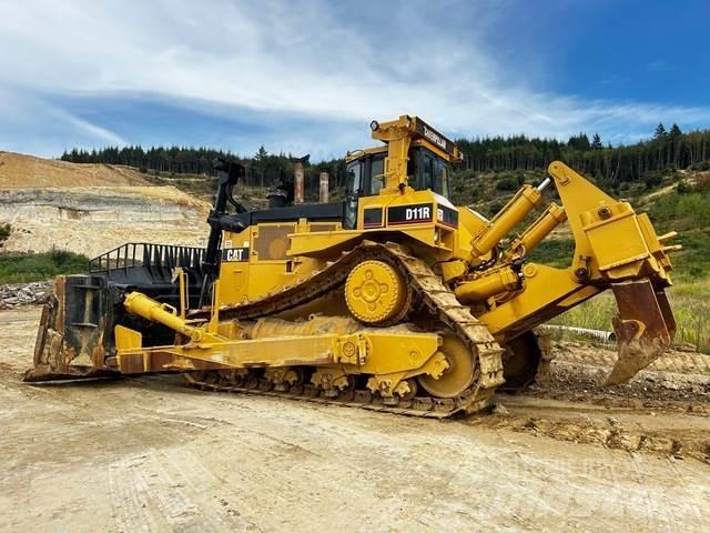CAT D11R Верижни булдозери
