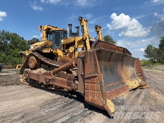 CAT D11R Верижни булдозери

