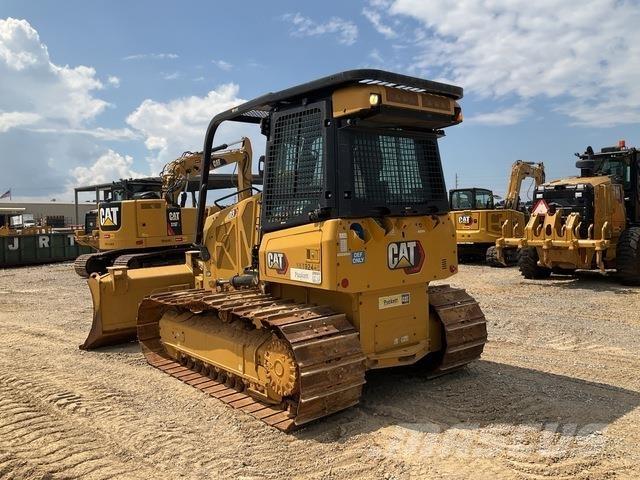 CAT D3 Верижни булдозери
