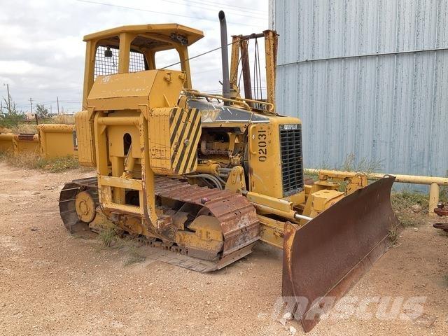 CAT D3G Тръбополагащи булдозери