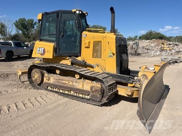 CAT D4 Верижни булдозери
