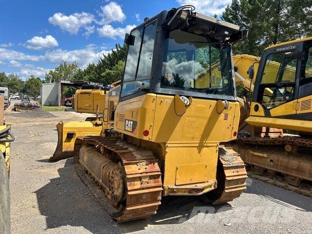 CAT D4K2 XL Верижни булдозери

