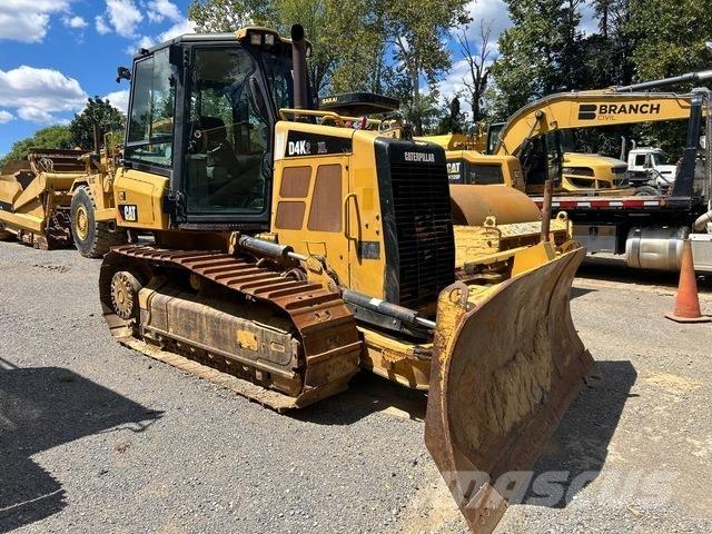 CAT D4K2 XL Верижни булдозери
