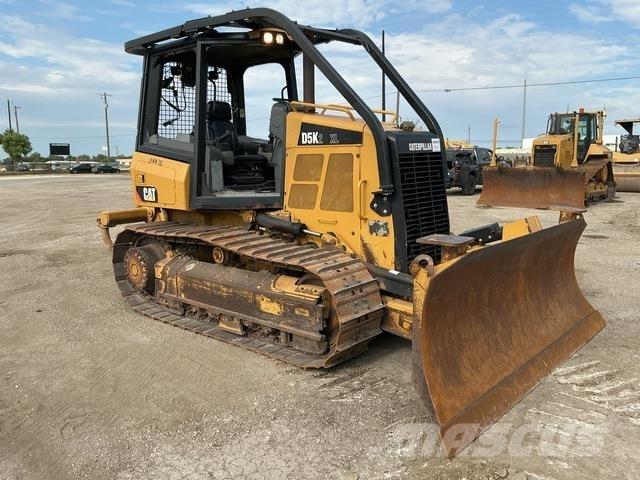 CAT D5K2 XL Верижни булдозери
