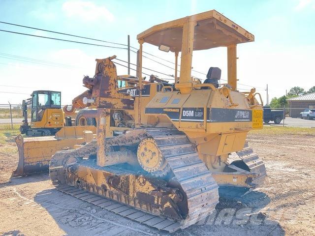 CAT D5M LPG Верижни булдозери
