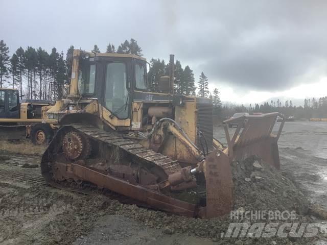 CAT D6 Верижни булдозери
