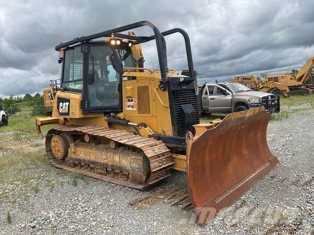 CAT D6K2 XL Верижни булдозери
