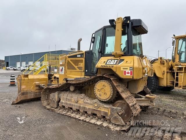 CAT D6N Верижни булдозери
