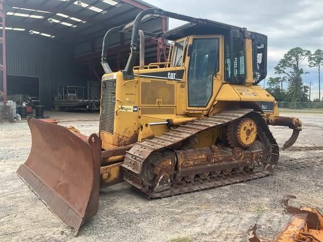 CAT D6N XL Верижни булдозери
