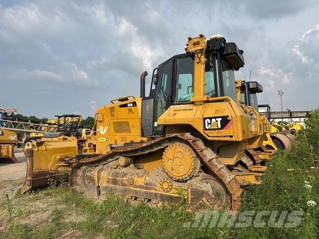 CAT D6N XL Верижни булдозери
