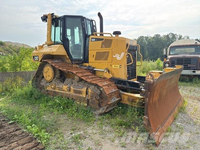 CAT D6N XL Верижни булдозери
