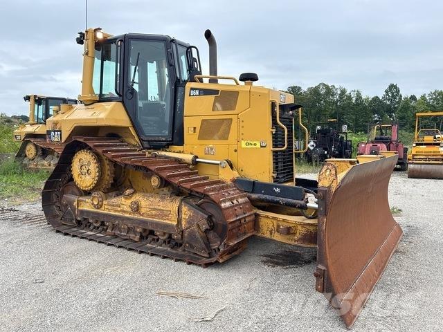 CAT D6N XL Верижни булдозери
