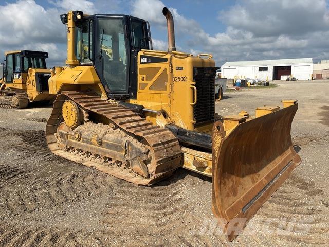 CAT D6N XL Верижни булдозери
