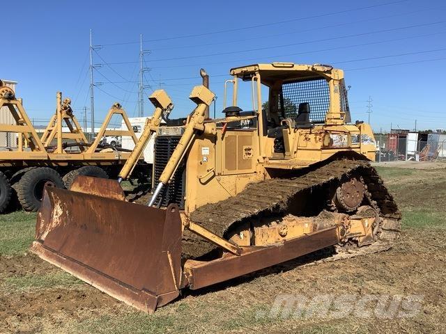 CAT D6R Верижни булдозери
