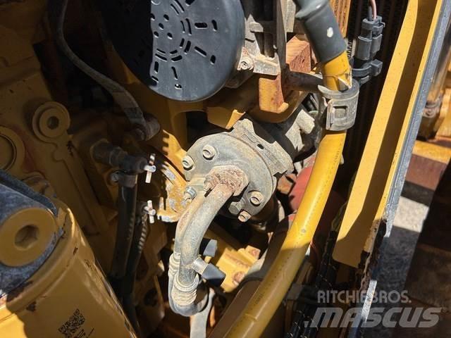CAT D6T LGP Верижни булдозери
