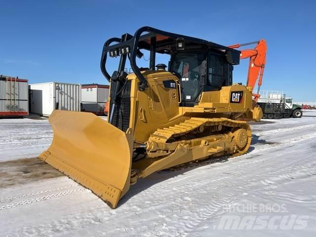 CAT D7E Верижни булдозери
