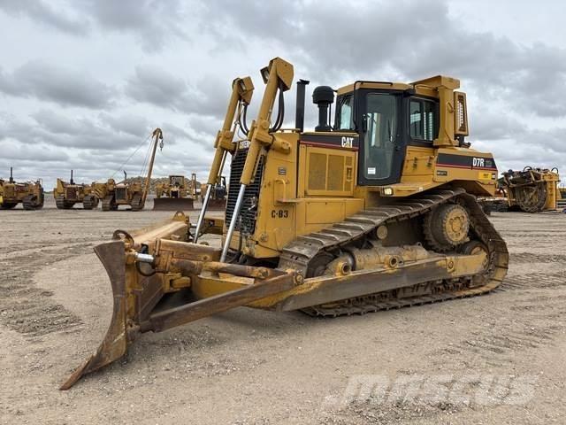 CAT D7R XR Верижни булдозери
