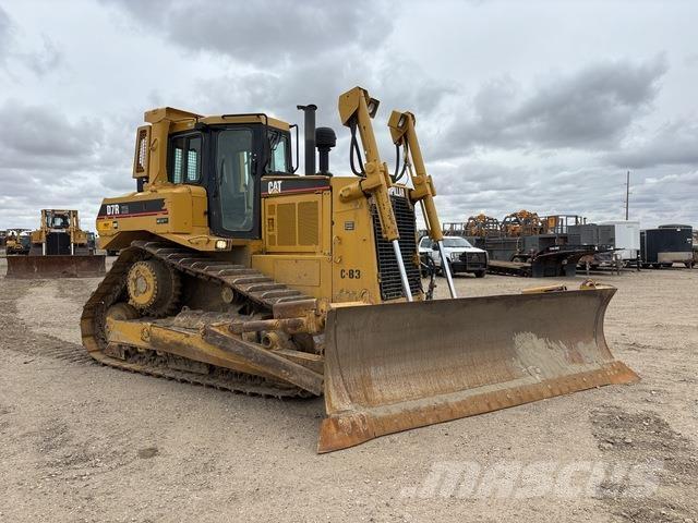 CAT D7R XR Верижни булдозери
