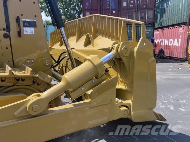 CAT D8GC Верижни булдозери
