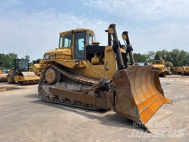 CAT D8L Верижни булдозери
