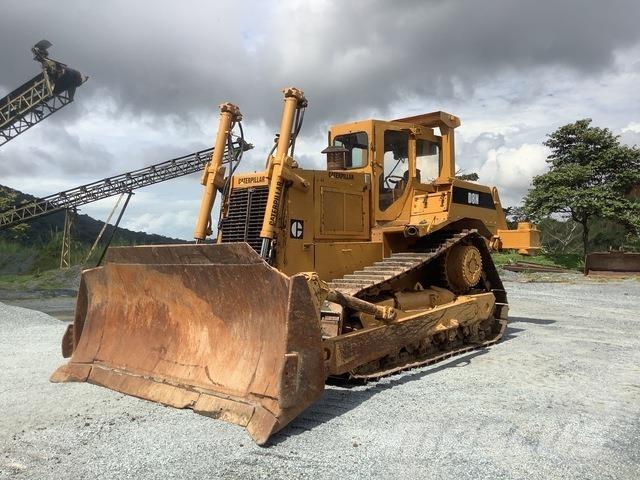 CAT D8N Верижни булдозери
