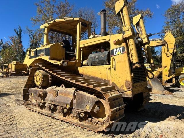 CAT D8N Верижни булдозери
