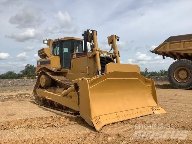 CAT D8R Верижни булдозери
