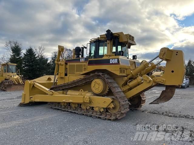 CAT D8R Верижни булдозери
