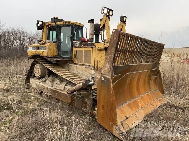 CAT D8R Верижни булдозери
