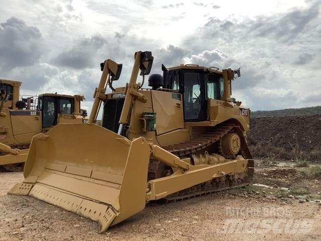 CAT D8T Верижни булдозери
