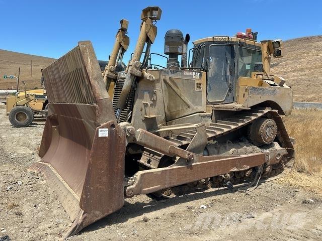 CAT D8T Верижни булдозери
