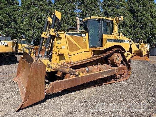 CAT D8T Верижни булдозери
