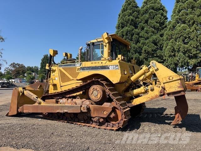 CAT D8T Верижни булдозери
