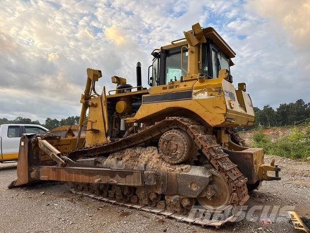 CAT D8T Верижни булдозери
