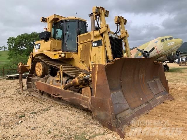 CAT D9T Верижни булдозери
