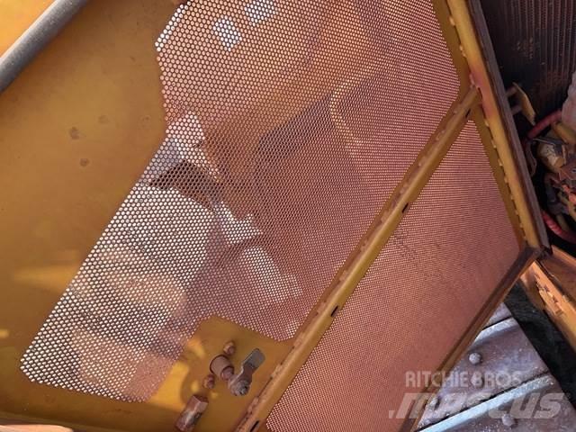 CAT D9T Верижни булдозери
