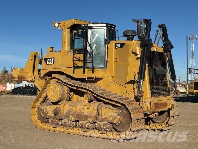 CAT D9T Колесни булдозери
