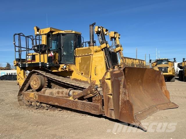 CAT D9T Верижни булдозери
