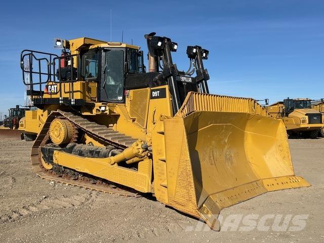 CAT D9T Колесни булдозери
