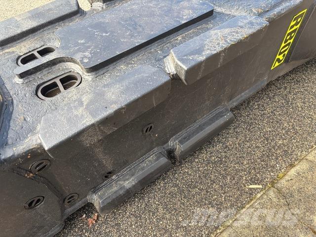 CAT H180ES Чукове/Раздробители
