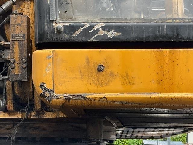 CAT M320 Колесни екскаватори