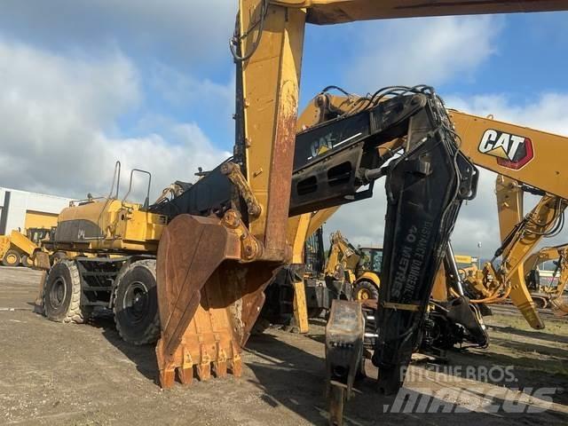 CAT M325CMH Товарачи с наклонена стрела
