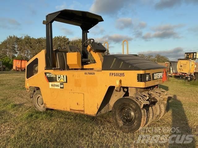 CAT PS150C Пневматични гумени  ролки
